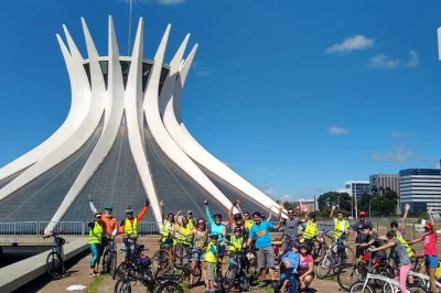 Feel the pulse of brasilia on a monumental axis bike tour, exploring oscar niemeyer's iconic works, vibrant city life, and local stories—bike, helmet, and water included.