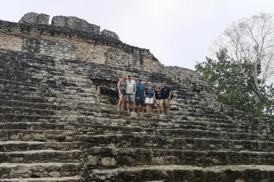 Scendi dalla nave a costa maya e vivi un’escursione guidata tra le rovine maya di chacchoben e la laguna di bacalar, con pranzo sul lago e trasporto incluso.