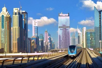 Descubra o contraste entre o dubai antigo e moderno em um passeio de um dia saindo de abu dhabi. explore dubai marina, atravesse o creek de abra, visite os souks de especiarias e ouro, com transporte 