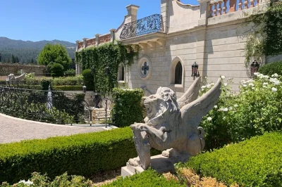 Let someone else drive while you sip your way through napa and sonoma’s best wineries. includes private transport, custom planning, and flexible pickup options.