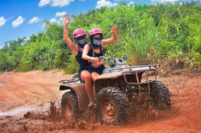 Viva a adrenalina de andar de atv, descer tirolesas na selva maia, nadar em cenote e fazer snorkel no recife de puerto morelos. traslado e almoço inclusos.
