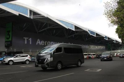 Arrive or depart mexico city stress-free with private airport transfer, bottled water, and friendly local driver. includes hotel pickup or drop-off, always on time.