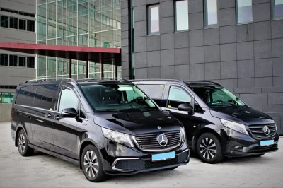 Chegando na islândia? aproveite um transfer privado do aeroporto de keflavik até reykjavik, com recepção personalizada, horário flexível e conforto porta a porta. reserve fácil.
