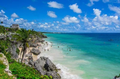 Découvrez les ruines mayas de coba et tulum, nagez dans un cenote, puis flânez sur la 5e avenue de playa del carmen—navette, déjeuner et guide inclus pour une journée complète en riviera maya.