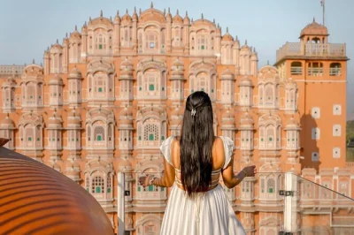 Erlebe jaipur mit amer fort, hawa mahal & jantar mantar – private fahrt, eintritte und flexibler abholservice inklusive.