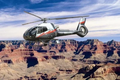 Erlebe, wie die wüste in kiefernwälder übergeht, fliege mit dem hubschrauber über den grand canyon, spaziere am rand entlang und fahre die route 66 – inklusive abholung von hotels in phoenix ode