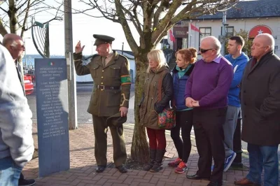 Plongez dans le passé rebelle de cobh avec une visite guidée de 90 minutes menée par un historien local. découvrez 16 sites clés, écoutez des histoires vraies, et terminez autour d’un thé ou 