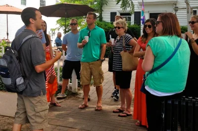 Sample lewiston’s best eats on a guided food tour near niagara falls, with six tastings, local drinks, and stories from the underground railroad to tv-famous spots.