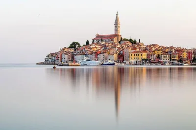 Excursión fotográfica de día completo por istria desde zagreb. visita motovun, el paseo marítimo de rovinj y el anfiteatro de pula. grupo reducido, recogida en hotel y guía profesional incluidos.