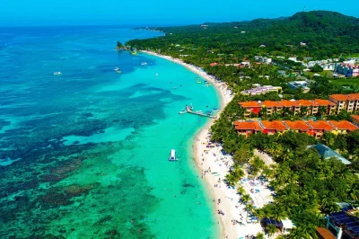 Visit west bay beach, taste local chocolate and rum, and enjoy easy transfers. explore roatan’s top spots in one relaxed day tour with beach access.