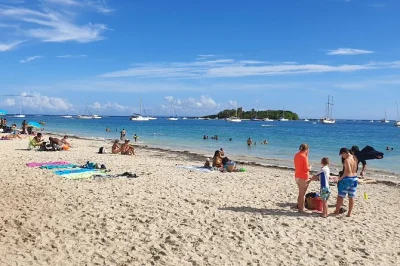 Easy round trip transfer from cruise port to plage du gosier with mc transports services. air-conditioned ride, wifi, and beach chair on request.