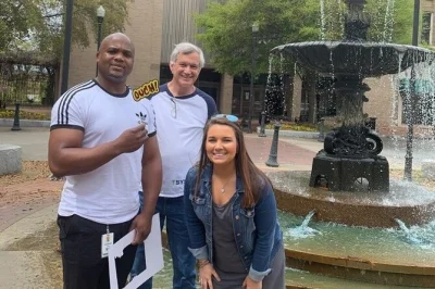 Découvrez savannah avec une chasse au trésor ludique ! résolvez des énigmes, relevez des défis et défiez le temps. idéal pour groupes, familles ou amis.