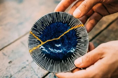 Slow down in kyoto’s gion with a hands-on kintsugi workshop—repair pottery with gold, learn from a local instructor, and take home your own finished piece.
