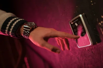 Scopri l’escape room frankenstein horror house a istanbul. tre piani, 19 livelli e veri spaventi—ideale per chi ama l’adrenalina e i rompicapi.