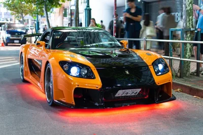 Dirija um mazda rx7 de verdade por tóquio. tire fotos no shibuya crossing e na torre de tóquio. tour guiado de 1 hora para fãs de carros e cinema.