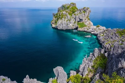 Feel the salt air, kayak hidden coves, and share a thai lunch on ang thong’s islands—small group speedboat tour from koh samui with pickup and snorkeling included.