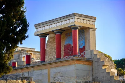 Feel the spirit of crete on a private day trip from heraklion, tasting olive oil, meeting locals, and exploring knossos palace with flexible pickup and local guide.