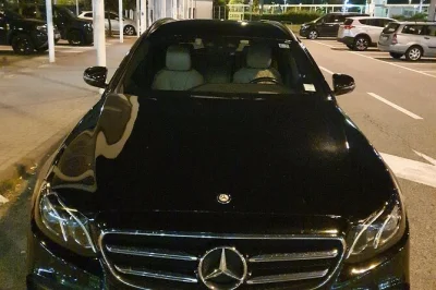 Reserve um transfer privado de ida e volta do aeroporto de bruxelas até seu hotel. sem filas de táxi, carros limpos, motoristas que falam inglês, conforto porta a porta. garanta já o seu.