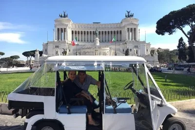 Recorre roma en carrito de golf, desde la fontana di trevi hasta el panteón, con recogida y guía local. descubre los lugares más icónicos sin cansarte y elige tu ruta.