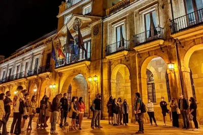 Follow a spanish-speaking historian through oviedo’s old town at night, hearing legends, exorcism tales, and local mysteries. includes accessible guided walk.