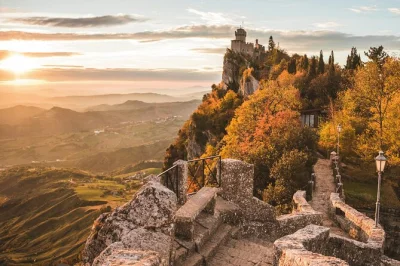 Wander san marino at your own pace with a multilingual audio guide, local food advice, and google maps tips. includes digital access and restaurant picks.