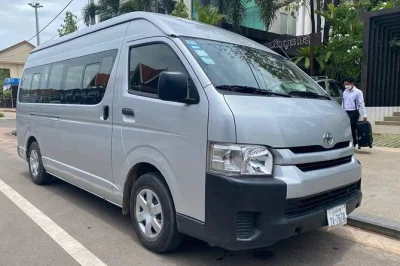 Saia de siem reap tranquilo — transfer privado com pickup no hotel, motorista que fala inglês e carro com ar-condicionado direto para o aeroporto internacional de angkor. reserve seu transfer agora