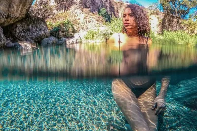 Scopri le sorgenti termali naturali vicino guadalajara: cammina 6 km, rinfrescati nelle acque calde e vivi un’avventura guidata con la gente del posto.