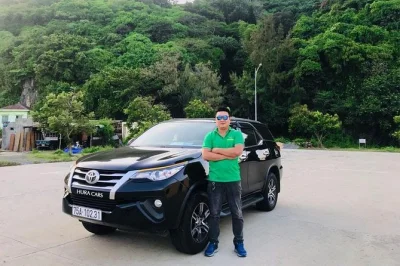 Descubre el cambio de las tranquilas lagunas de hue a las calles iluminadas por faroles de hoi an, con paradas en la laguna lap an, el paso hai van y las montañas de mármol. incluye recogida y condu