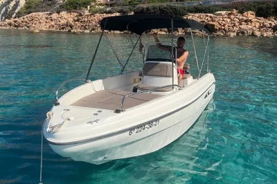 Set out from santa ponsa for a boat rental adventure—no license needed. swim near malgrats islands, snorkel, bring your own drinks, and get local tips before you go.