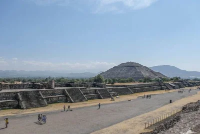 Teotihuacan, basilica di guadalupe e degustazione di tequila: vivi un’esperienza autentica in giornata da città del messico, con guida locale e trasporto inclusi.