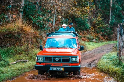 Erlebe madeira im 4x4: lava-pools in porto moniz, schwarzer sand in seixal & skywalk am cabo girão – mit hotelabholung und lokalem guide.