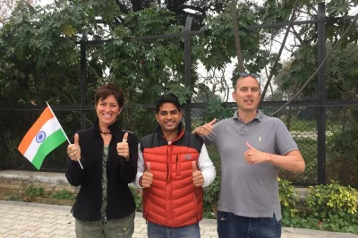 Feel the energy at the wagah border ceremony with a private guide, skip long lines, and get the best photo spots. includes hotel pickup and drop-off.