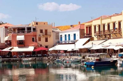 Descubre el puerto veneciano de rethymno, la fortezza y sus callejones secretos con un tour audioguiado. historias locales, mapas offline y acceso para siempre.