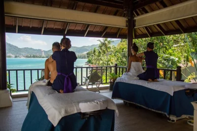 Phuket, masaje privado personalizado y traslado en buggy desde tu hotel al spa. técnicas y productos de spa adaptados a tu estado de ánimo para una experiencia única.