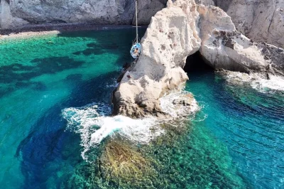 Set sail from antiparos for a relaxed day cruise to panteronissia, mastichari cave, despotiko & faneromeni bay. includes greek lunch, drinks & swim stops.