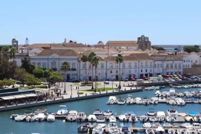 Ost-algarve erleben: durch faros altstadt schlendern, frische meeresfrüchte auf olhãos markt probieren, taviras kopfsteinpflaster genießen und die aussicht in cacela velha aufsaugen – mit abholun