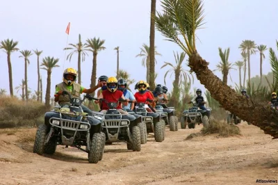 Vivez l’adrénaline d’une balade en quad dans la palmeraie de marrakech, partagez un thé à la menthe avec des locaux berbères, et profitez d’un transfert hôtel inclus pour une aventure sans 