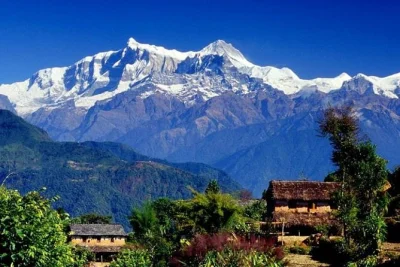 Breve trekking a dhampus da pokhara—ammira le vette dell’himalaya, visita i villaggi gurung e dormi all’australian camp. perfetto per una fuga veloce di trekking in nepal.