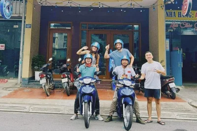 Scopri il leggendario ha giang loop in moto, esplora la grotta lung khuy, naviga sul fiume nho que e condividi i pasti “happy water” con le famiglie locali. guida e pasti inclusi.