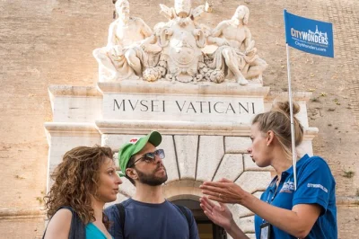 Descubre la ciudad del vaticano con guía privado, evita las colas en los museos y la capilla sixtina, y visita la basílica de san pedro—entrada incluida en solo 3 horas.
