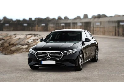 Reserve um transfer privado de lisboa para porto. viagem porta a porta em mercedes, horário flexível, wifi, água e motorista local simpático. fácil, seguro e sem estresse.