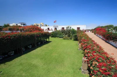 Explore lima’s top landmarks in a small group. visit larco museum, huaca huallamarca, plaza mayor & more. includes hotel pickup, guide & snack.