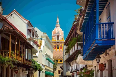 Feel the pulse of medellín’s street art, climb guatapé rock, swim in tayrona, and unwind on rosario islands—private transport and local guides included.