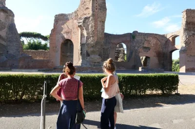 Découvrez les thermes de caracalla à rome et promenez-vous au circus maximus avec un guide archéologue. entrée, casque audio et assistance sur place inclus pour une visite sans stress.