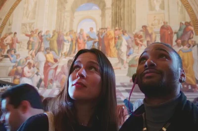 Descubre el vaticano, admira la capilla sixtina de miguel Ángel y explora las criptas papales con entrada rápida y guía local experto.