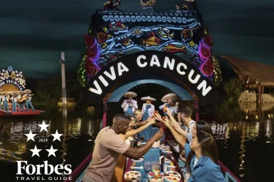 Scopri i canali di xoximilco a cancun di sera con musica dal vivo, tequila illimitata e piatti messicani autentici. include pick-up in hotel, guida locale e degustazioni.