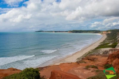 Découvrez la plage de pipa lors d'une excursion d'une journée depuis natal, avec arrêts photos à la lagoa de guaraíras, baignade et déjeuner en bord de mer. transport et guide inclus.