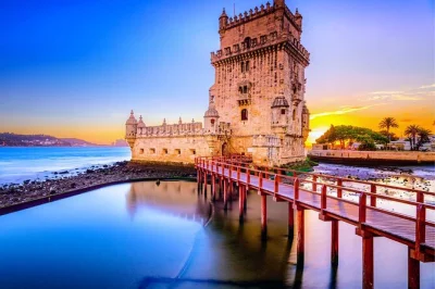Découvrez lisbonne en tuk tuk privé à travers alfama, bairro alto et belém. prise en charge à l’hôtel, guide local et les incontournables de la ville en 4 heures seulement.
