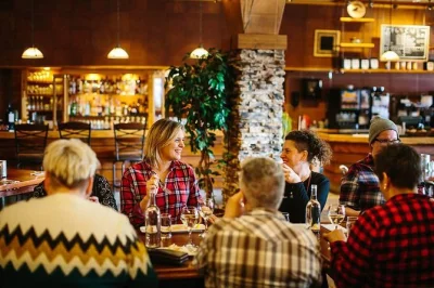 Let jasper surprise you with a guided foodie walk, four unique dishes, local drinks, and stories between bites. includes all tastings, drinks & tips.