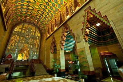 Feel detroit’s evolving spirit with a city architecture tour, exclusive site access, and stories from local guides. includes guide and language options.